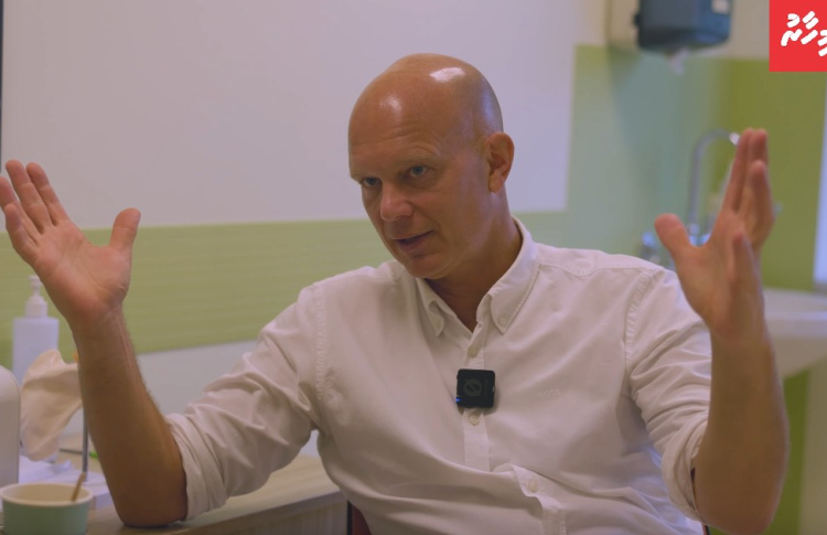 ދިވެހީންނަށް ސްޕޯޓްސް އިންޖަރީގެ ދުނިޔޭގެ ފެންވަރުގެ ފަރުވާ