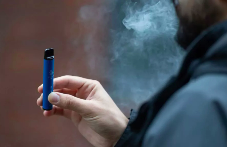 މެލޭޝިއާގައި ވޭޕް މަނާކުރަން ހުށަހަޅަނީ