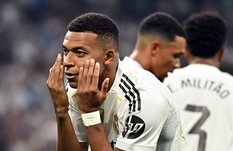 އެމްބާޕޭގެ ކުޅުން މިހާރު މާބޮޑަށް ތަފާތު: ޒަބީ