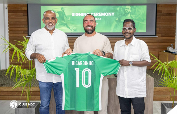 ދުނިޔޭގެ ފުޓްސަލް ލެޖެންޑް އެޗްޑީސީ އަށް