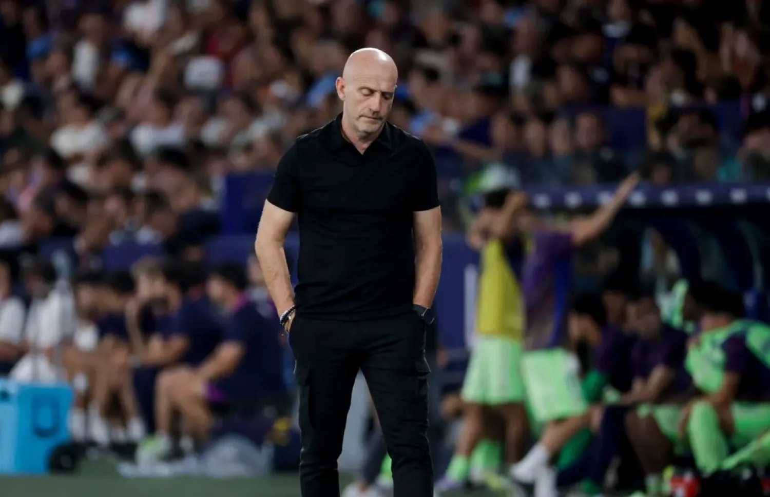 ލެވަންޓޭގެ ކޯޗު ހޫލިއަން ކަލޭރޯ: އޭނާ ބުނީ މެޗުން ބަލިވުން އޭނާގެ ޓީމަށް ހައްގު ނުވާ ކަމަށް