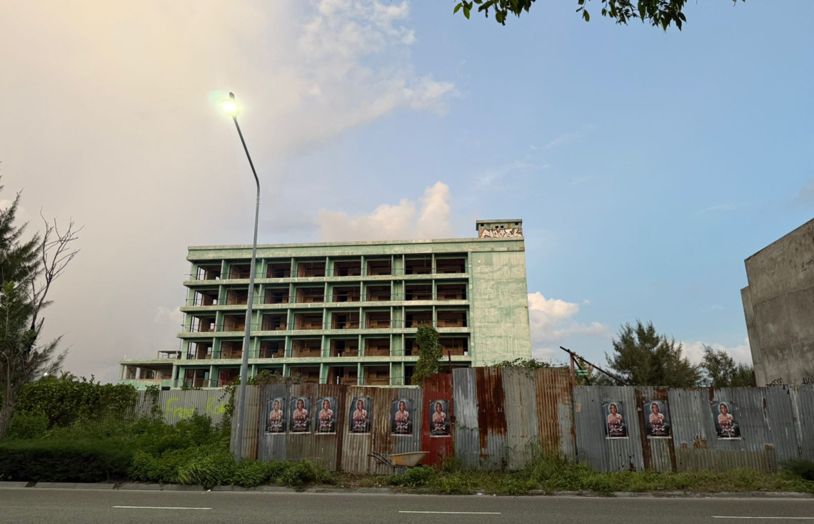 މަރުވެފައި އޮއްވައި ފެނުނީ ބިދޭސީއެއް ކަމަށް ބެލެވޭ