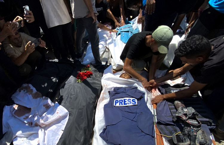 އިޒްރޭލުން ބުނަނީ ހަމަލާ ދިނީ ހަމާސްގެ ކެމެރާއަކަށޭ