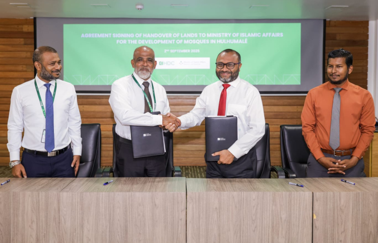 ހުޅުމާލެ2 ގައި ދެ މިސްކިތް އަޅަން ބިން ހަވާލުކޮށްފި