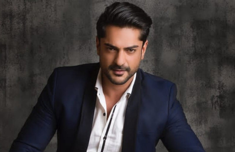 ރޭޕްގެ ތުހުމަތުގައި އަޝިޝް ކަޕޫރް ހައްޔަރުކޮށްފި