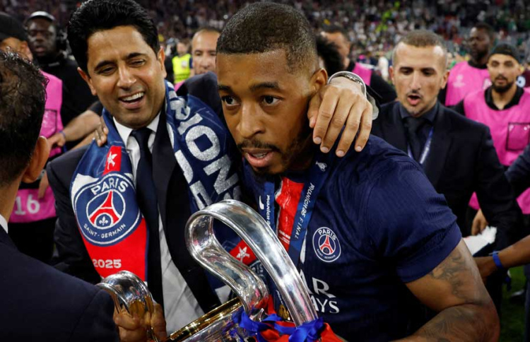 ކިމްޕެމްބޭ 20 އަހަރަށް ފަހު ޕީއެސްޖީ ދޫކޮށް ގަތަރަށް