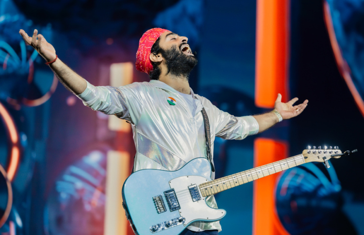 އަރްޖިތު ލަންޑަނުގައި ޝޯ ދެނިކޮށް ކަރަންޓު ކަނޑާލައިފި