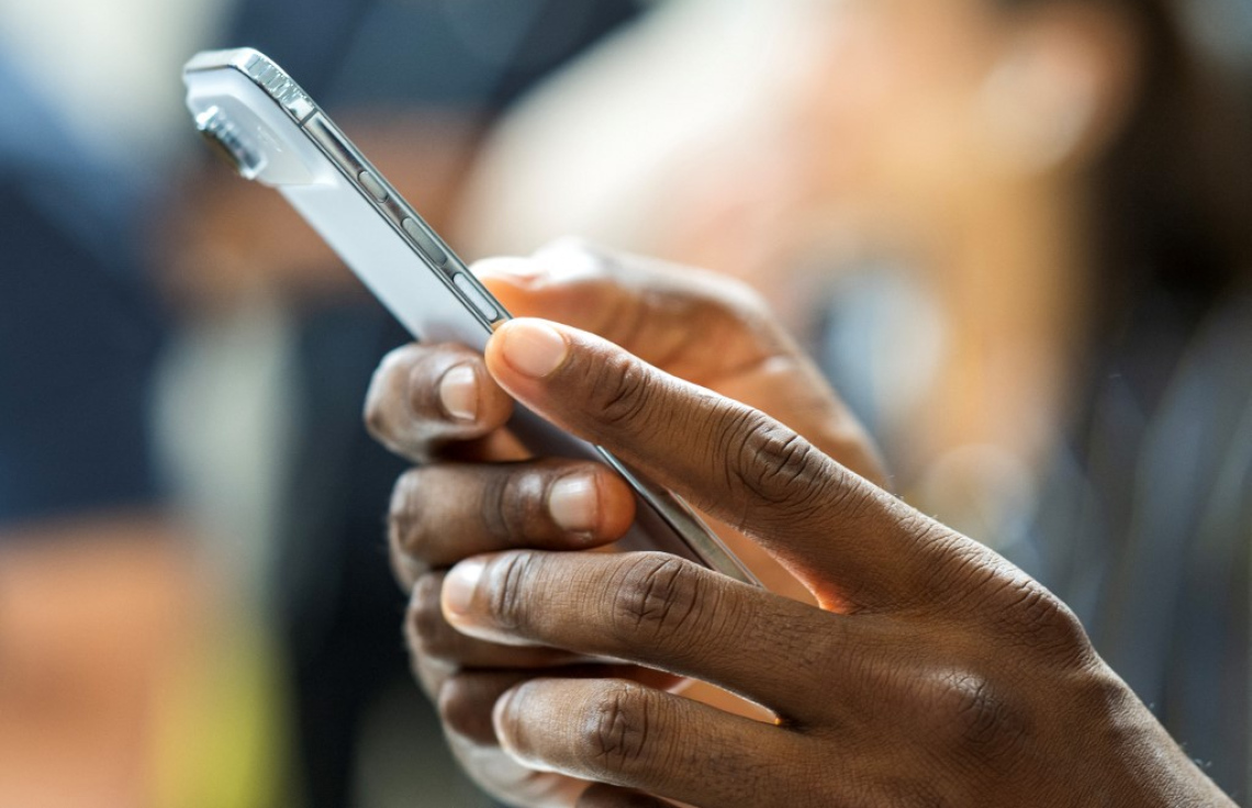 Innan vaudhuvumun dhin iPhone hoadhan court ah