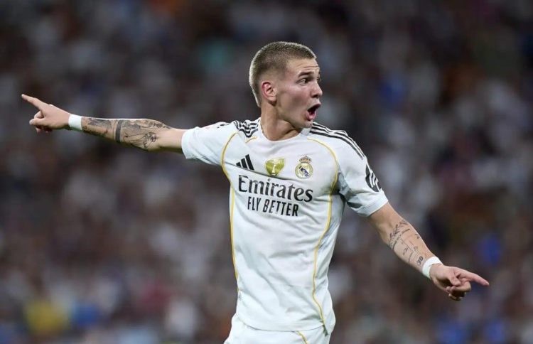 ފްރެންކޯގެ ނަމުން މަސްޓަންޓުއޯނޯއަށް ގޮވާތީ ބަހުސެއް