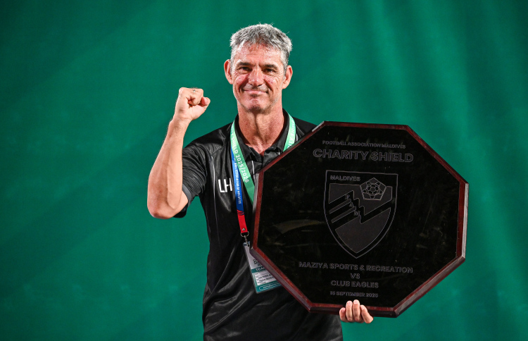 "ފުޓްބޯޅަ އެނބުރި އައުމުން ހިތްހަމަޖެހުން ލިބިއްޖެ"