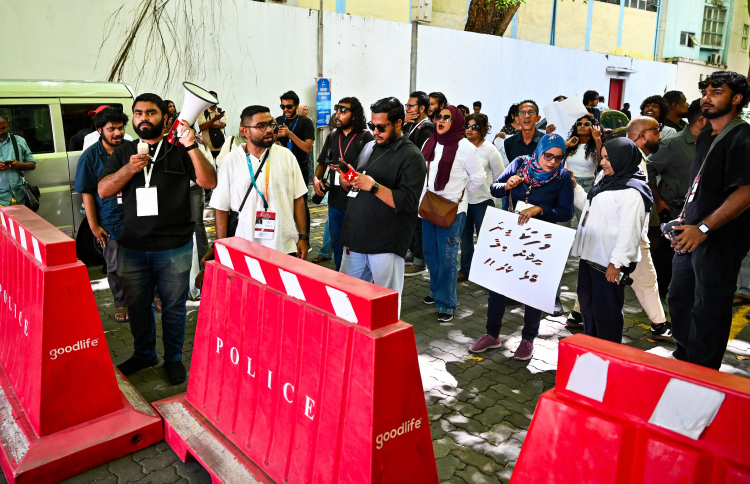 މީޑިއާ ގާނޫނު އުވާލަން އދ. އިން ގޮވާލައިފި