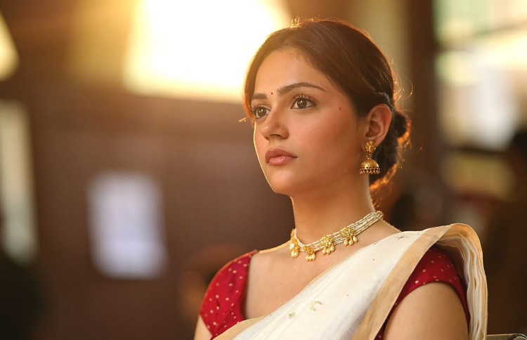 ބޮލީވުޑްގެ އެކްޓްރެސް އަނީތު ޕައްޑާ.