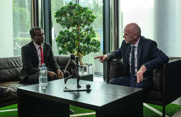 ފީފާގެ ރައީސްގެ ތައުރީފު އެފްއޭއެމްގެ މަސައްކަތަށް