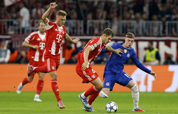 ބަޔާނުން ދުނިޔޭގެ ޗެމްޕިއަން ޗެލްސީ ބަލިކޮށްފި