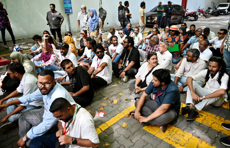 މީޑިއާ ބިލު ތަސްދީގު ކުރުމުން ސީޕީޖޭގެ ކަންބޮޑުވުން