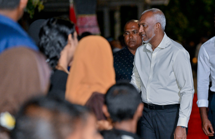 ފެލިދޫން 12 ހެކްޓަރުގެ ބިން ހިއްކައިދޭނަން: ރައީސް