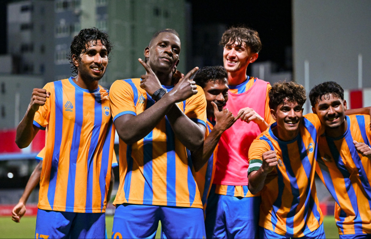 ކެޕްޓަން އީތަން ލަނޑުޖަހައި ވެލެންސިއާ މޮޅުކޮށްދީފި