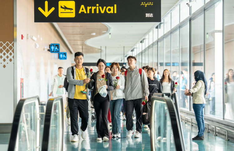 އާ ޓާމިނަލުން ބެއިޖިން ކެޕިޓަލަށް ހިދުމަތް ފަށައިފި