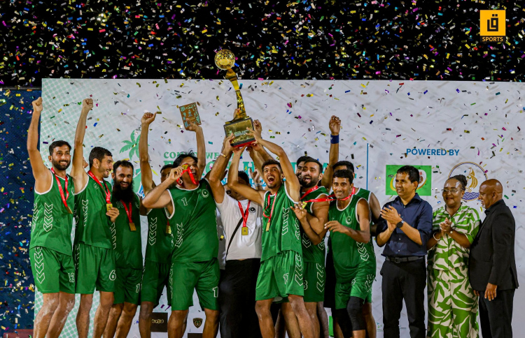 ލަންކާ ބަލިކޮށް ޕާކިސްތާނުން ޗެމްޕިއަންކަން ހޯދައިފި