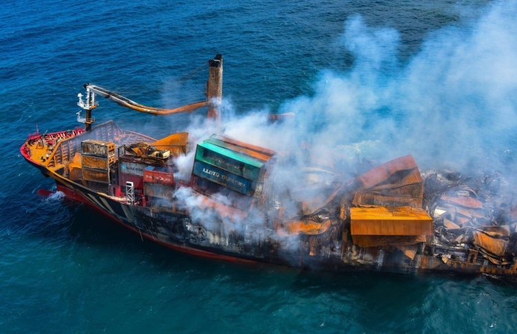 ތިމާވެށީގެ ގެއްލުމަށް ބިލިއަން ޑޮލަރު ދޭން ދެކޮޅުހަދައިފި