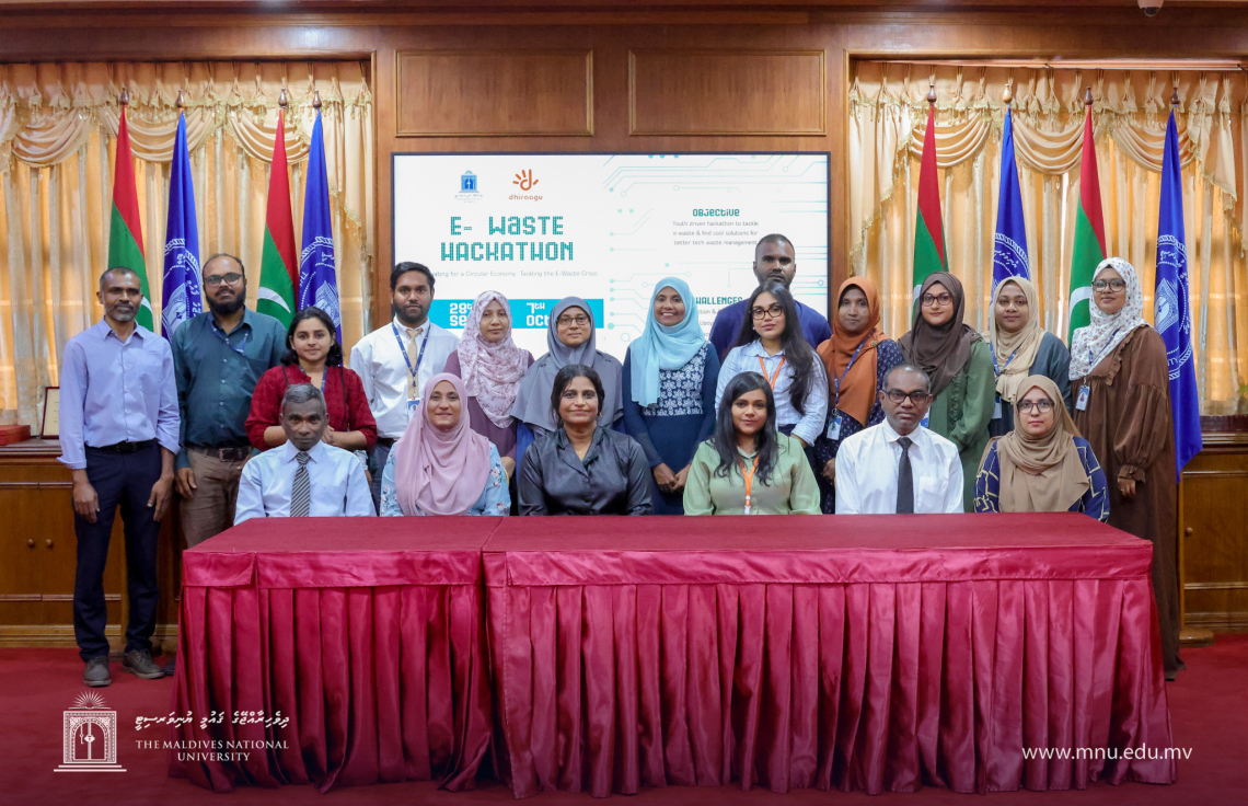 އީ-ވޭސްޓް ހެކަތޯން ބޭއްވުމަށް ދިރާގުން ބައިވެރިވަނީ