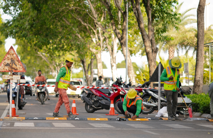 އެކްސިޑެންޓް މަދުކުރަން އިތުރު ސްޕީޑު ބަމްޕް ހަރުކުރަނީ