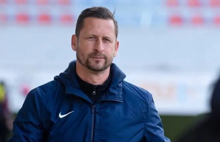 ވިކްޓަރީގެ ކޯޗަކަށް ސްލޮވާކިއާގެ ޖޯޖްލީ ގެރީ