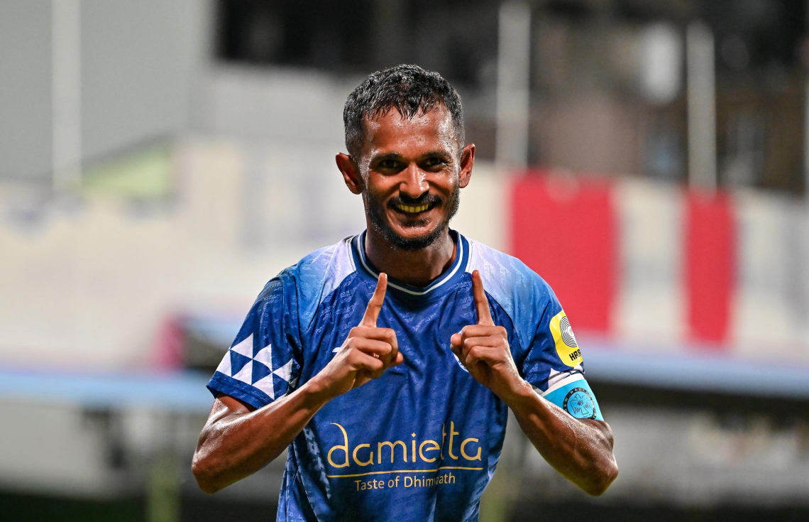 އަނެއްކާވެސް ސެންޓޭގެ ފްރީކިކް ގޯލެއް، ނިއު ރޭހުގައި