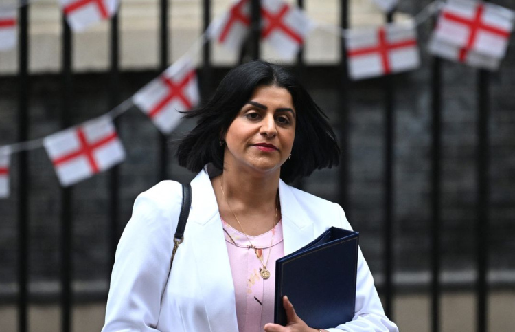 ޔޫކޭއަށް ދިރިއުޅުން ބަދަލުކުރުމުގެ އުސޫލު ހަރުކަށިކުރަނީ