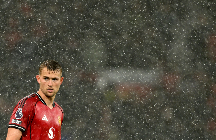 ހުރިހާ ގޯހެއް އަމޮރިމްގެ ބޮލަށް ނުޖަހާ: ޑިލިޓް