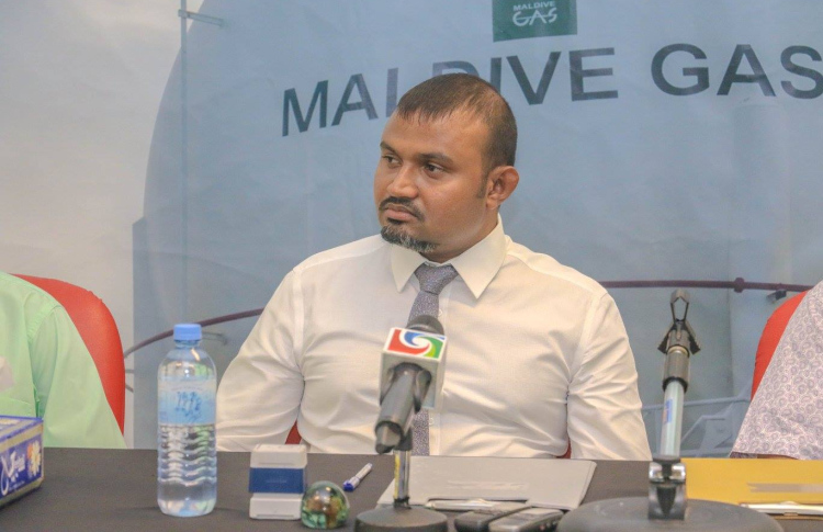 މޯލްޑިވް ގޭސްގެ ކުރީގެ އެމްޑީ 12 އަހަރަށް ޖަލަށް