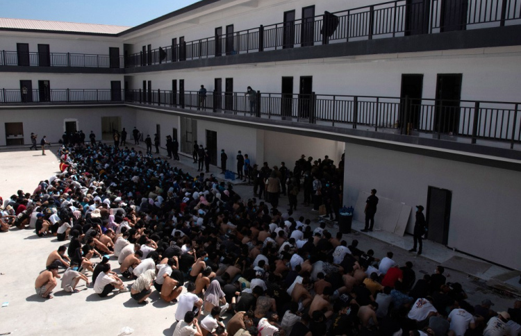 މިޔަންމާއިން 1،600 ސްކޭމަރުން ހައްޔަރުކޮށްފި