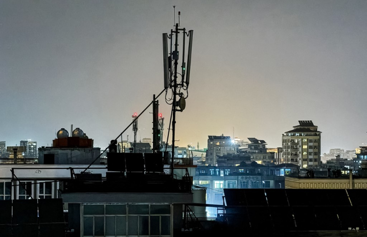 އަފްޣާނިސްތާނުން މުއާސަލާތީ ހިދުމަތް ކަނޑާލައިފި