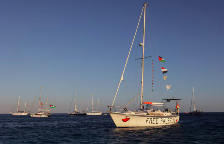 އިޓަލީގެ ނޭވީން ޣައްޒާ ފްލޮޓީލާ ބެލެހެއްޓުން ހުއްޓާލަނީ