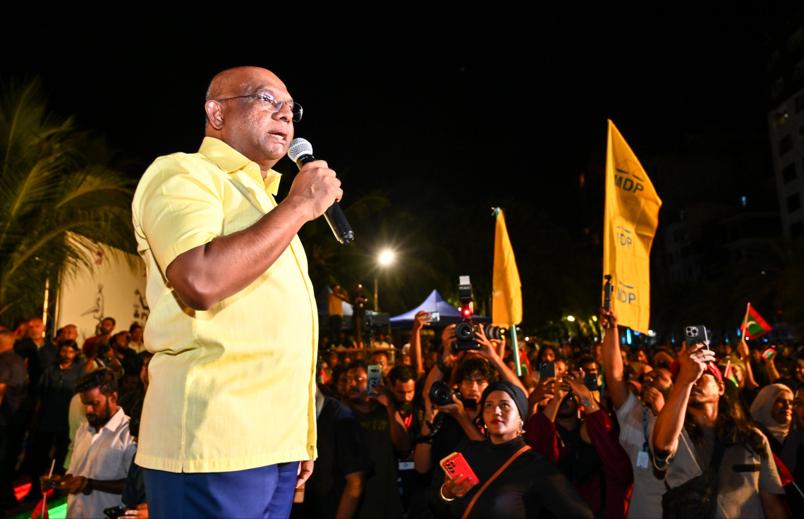 "ލޫޓުވައިފި ލޫޓޫވައިފި" ނަމުގައި އިދިކޮޅު އެމްޑީޕީއިން ބޭއްވި އެއްވުމުގައި އެ ޕާޓީގެ ރައީސް އަބްދުﷲ ޝާހިދު ވާހަކަ ދައްކަވަނީ.---ފޮޓޯ: ފަޔާޒު މޫސާ| މިހާރު