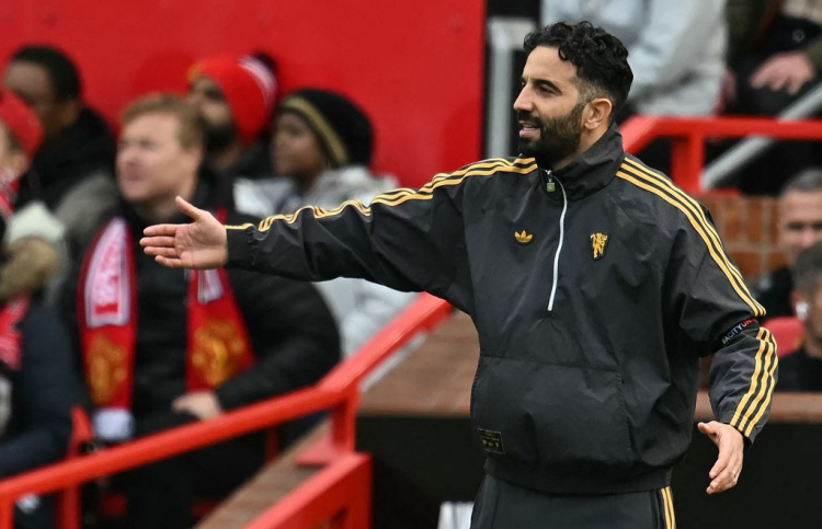 ޕްރެޝަރުގައި ހުރި އަމޮރިމަށް ހިތްހަމަޖެހުން