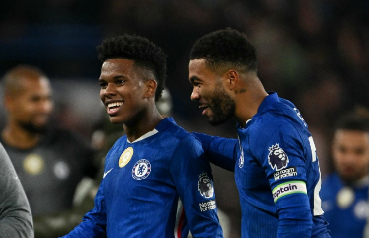 ވޯލްޑް ޗެމްޕިއަނުން ޕްރިމިއާ ލީގު ޗެމްޕިއަން ބަލިކޮށްފި