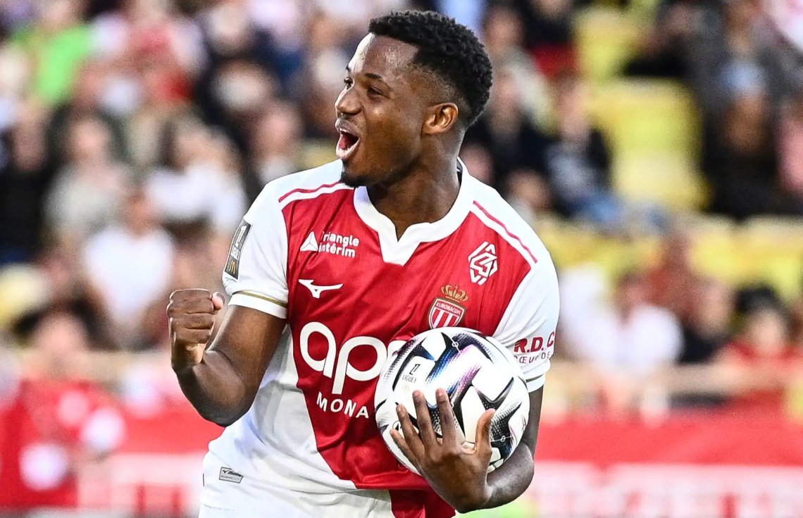 މޮނާކޯގައި ފާޓީ އަލުން ތަފާތު ދައްކަނީ!