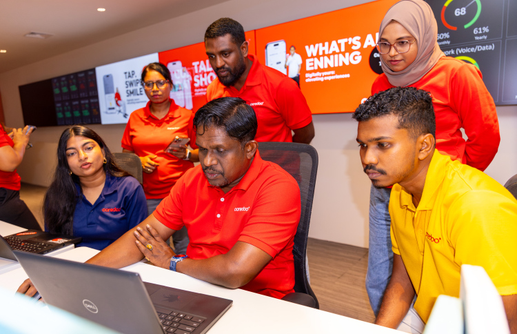 ކަސްޓަމަރުންގެ ދުވަހު އުރީދޫން ކަސްޓަމަރުންގެ ގާތަށް