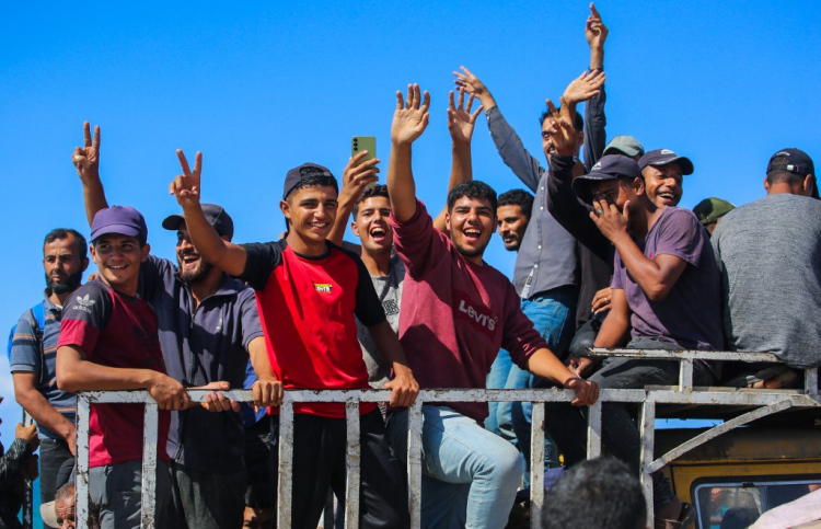 އިޒްރޭލުގެ ވެރިން ފަލަސްތީނުގެ ދައުލަތާ ދެކޮޅަށް!