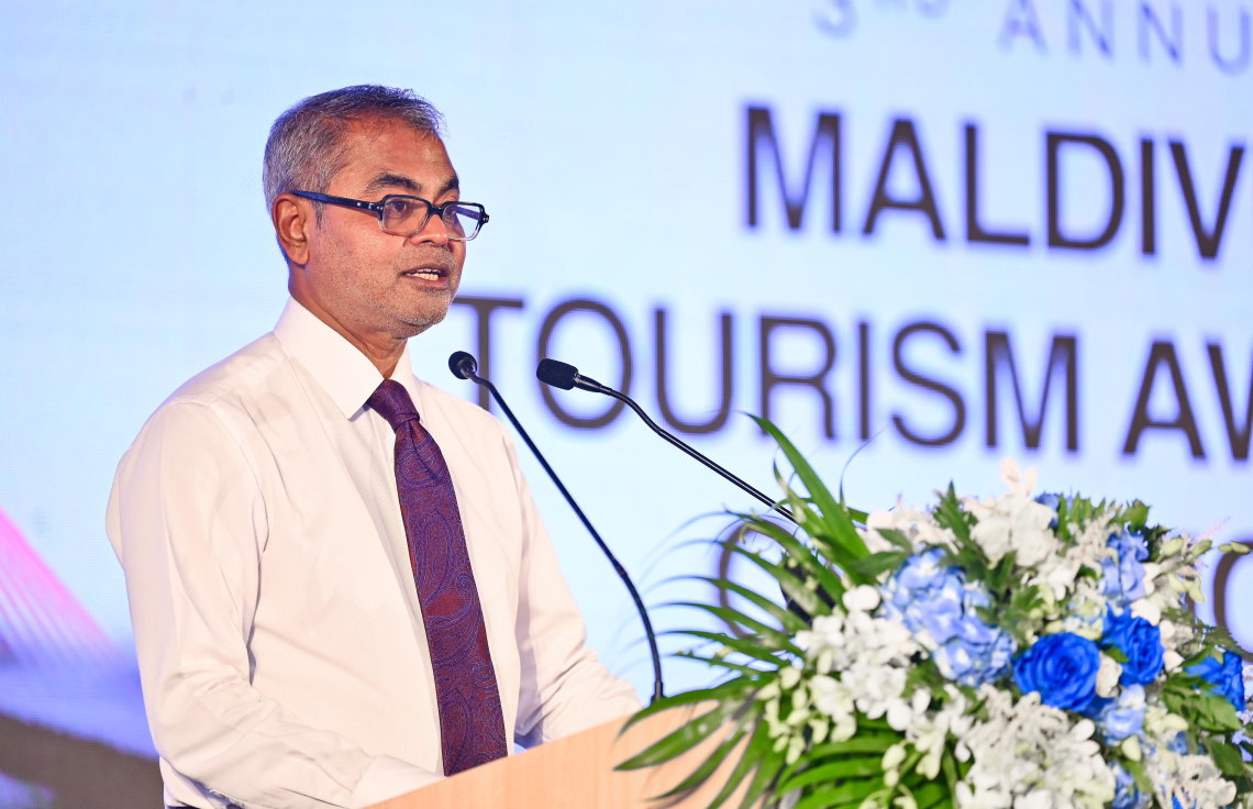 ޓޫރިޒަމް އެވޯޑު ދިނުމަށް މިއަދު ބޭއްވި ރަސްމިއްޔާތުގައި ޓޫރިޒަމް މިނިސްޓަރު ތޯރިގް ވާހަކަ ދައްކަވަނީ.