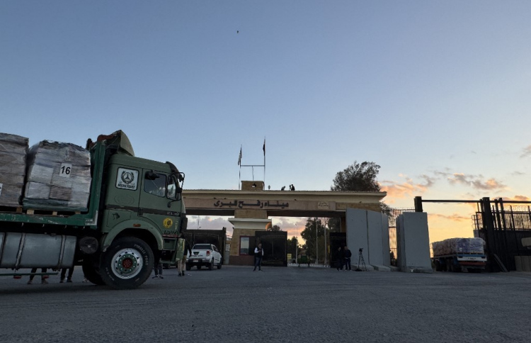 "އަސީރުންގެ ހަށިތައް ނުލިބެނީސް ބޯޑަރެއް ނުހުޅުވާނަން"