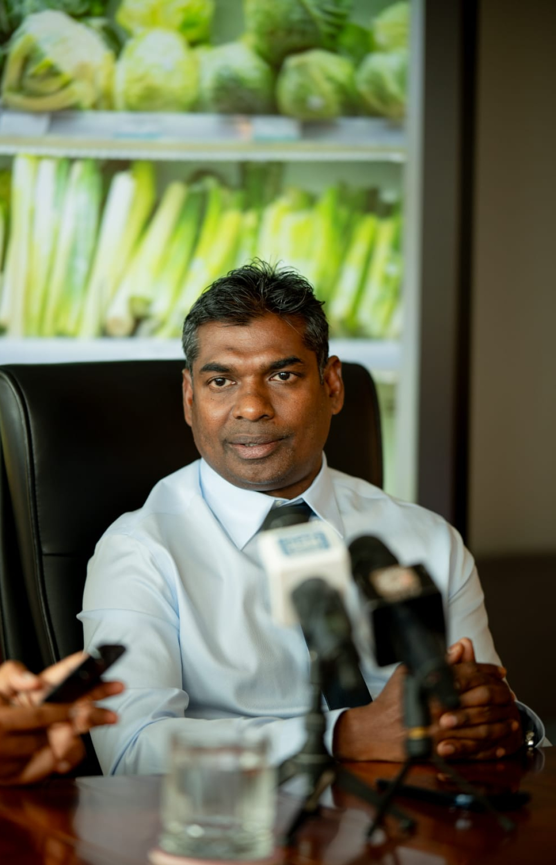 އެސްޓީއޯގެ މެނޭޖިން ޑިރެކްޓަރު ޝިމާދު ވާހަކަ ދައްކަވަނީ --- ފޮޓޯ/އެސްޓީއޯ