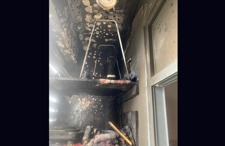 ފްލެޓްގައި ރޯވީ އެކްޒޯސްޓަކުން ކަރަންޓް ޝޯޓުވެގެން