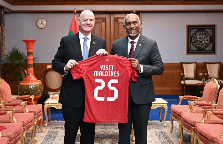 ރައީސް ދެއްވީ ފުޓްބޯޅަ ކުރިއަރުވާނެކަމުގެ ޔަގީންކަން