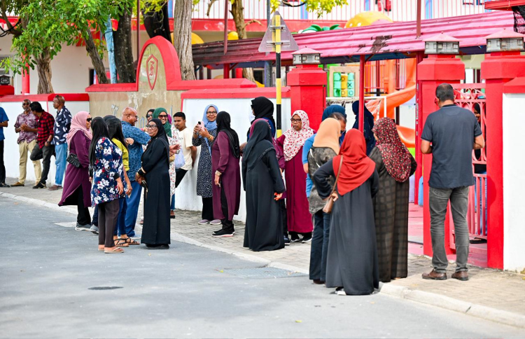 އައްޑޫ ވޯޓު: މަދު ބަޔަކު ނުކުމެ ގޮތް ނިންމީ ކީއްވެ؟