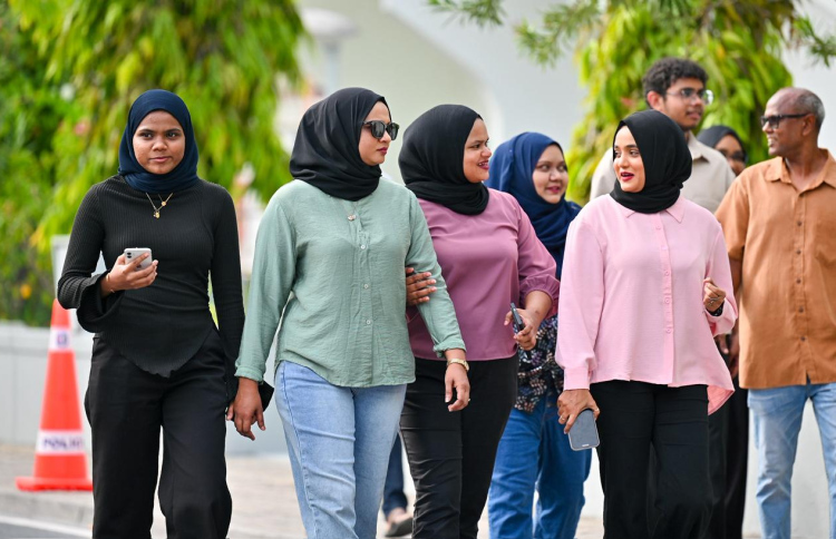 ވޯޓުލުން ނިމެނީ، 64 ޕަސެންޓު ވެސް ވޯޓުނުލާ