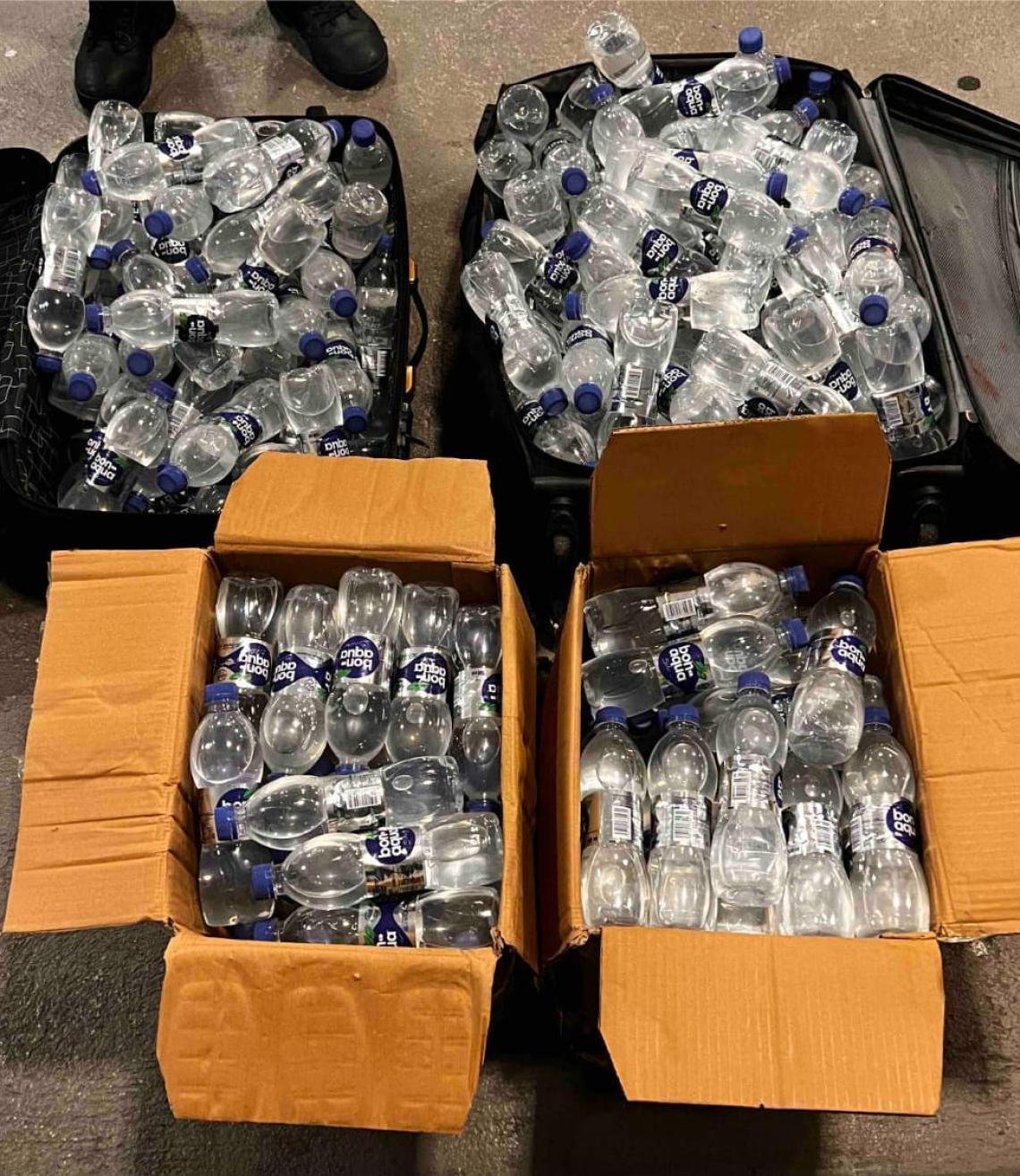 ބިދޭސީންގެ އަތުން އަތުލައިގަތް ބަނގުރާފުޅިތައް.-- ފޮޓޯ: ޕޮލިސް