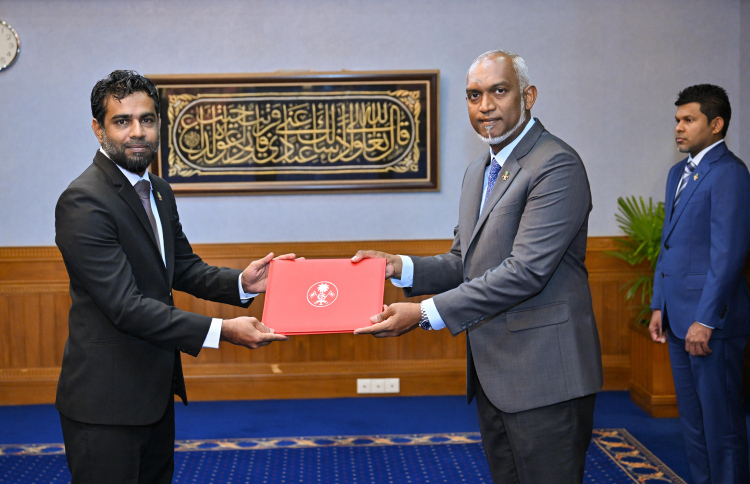 ޖޭއެސްސީގެ މެމްބަރު ކަމަށް ހުސްނީ އައްޔަންކޮށްފި