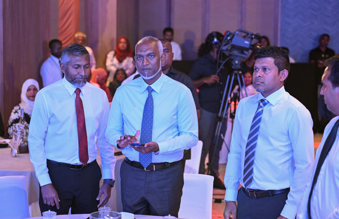 ޜައީސް ޑރ. މުހައްމަދު މުއިއްޒު ބީއެމްއެލްގެ އިންޓަނޭޝަނަލް ޑިޖިޓަލް ވޮލެޓް "ސްވައިޕް" ތައާރަފް ކޮށްދެއްވަނީ --- ފޮޓޯ/ރައީސް އޮފީސް